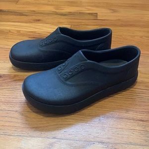 KLOGS FOOTWEAR men’s size 8